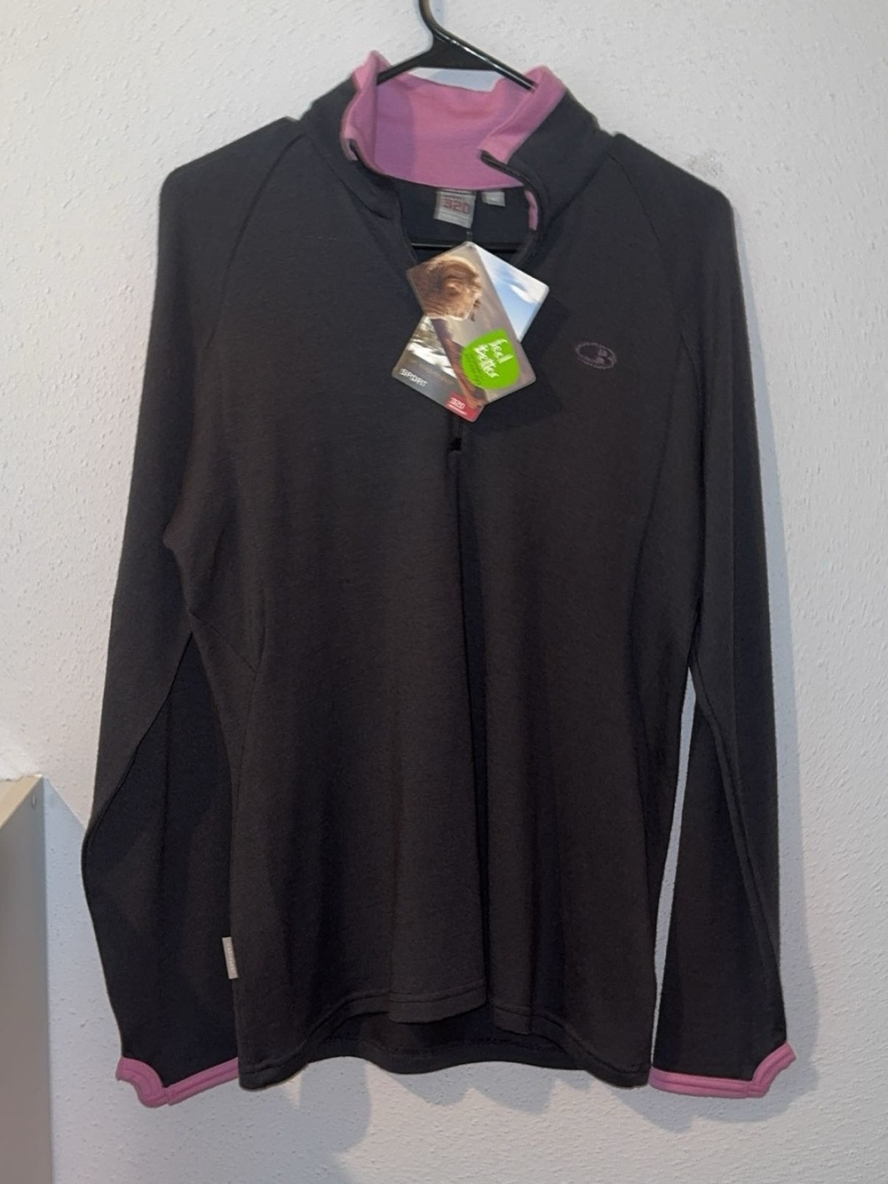 Icebreaker Glider 320 Merino Wool Half-Zip Pullover with Pink Accents